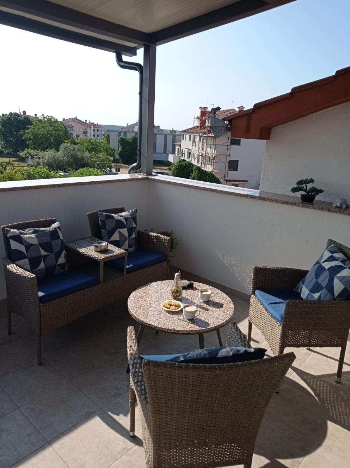 Studio Apartman Sky Rovinj Buitenkant foto