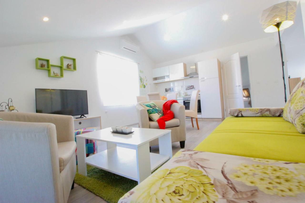 Studio Apartman Sky Rovinj Buitenkant foto