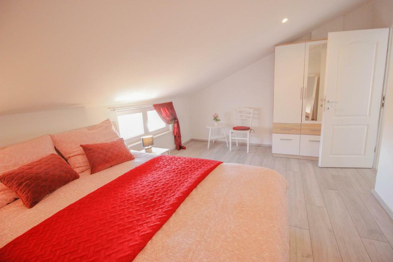 Studio Apartman Sky Rovinj Buitenkant foto